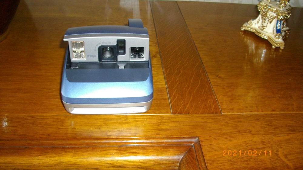 POLAROID Photos/Video/TV