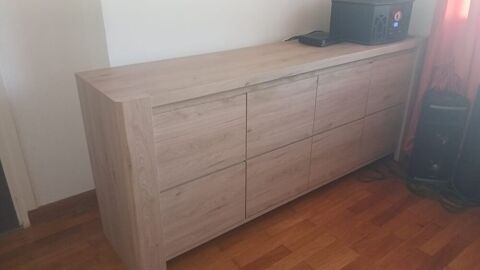 Enfilade bois clair  220€ 220 Servas (01)