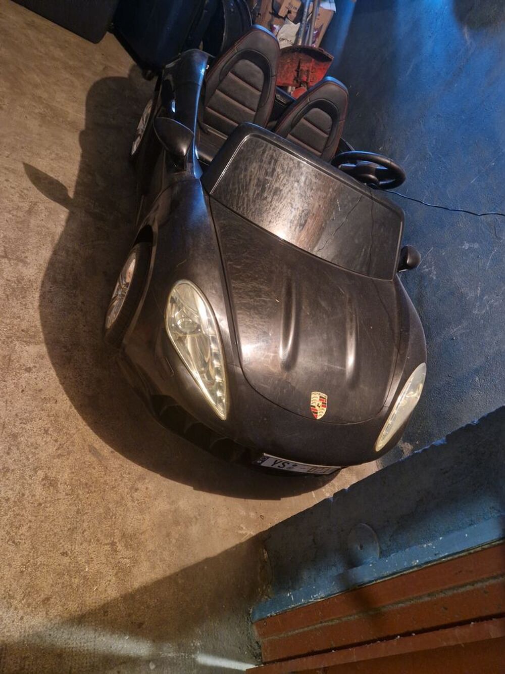 Voiture &eacute;lectrique enfant noire 2 places Jeux / jouets