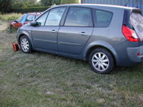Sc&eacute;nic II Scenic 1.9 dCi 125 FAP Euro 4 Carminat 2007 occasion 85270 Saint-Hilaire-de-Riez