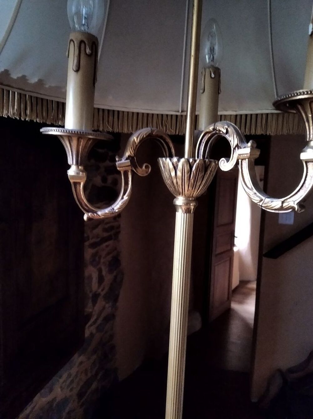 Lampadaire dor&eacute; Louis XVI Décoration