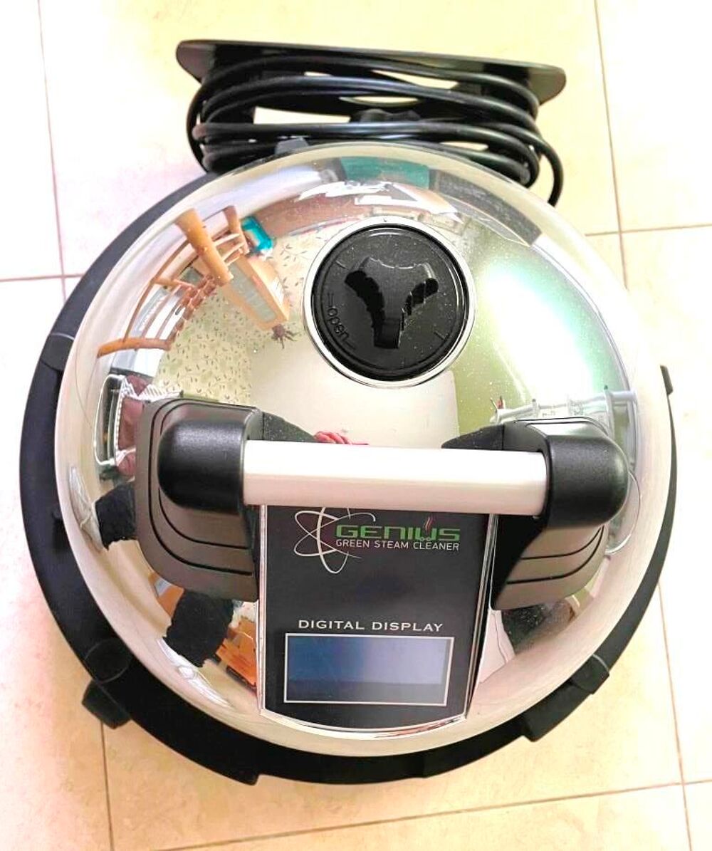 Nettoyeur &agrave; vapeur neuf Vaporetto Genius fabriqu&eacute; en Italie Electrom�nager