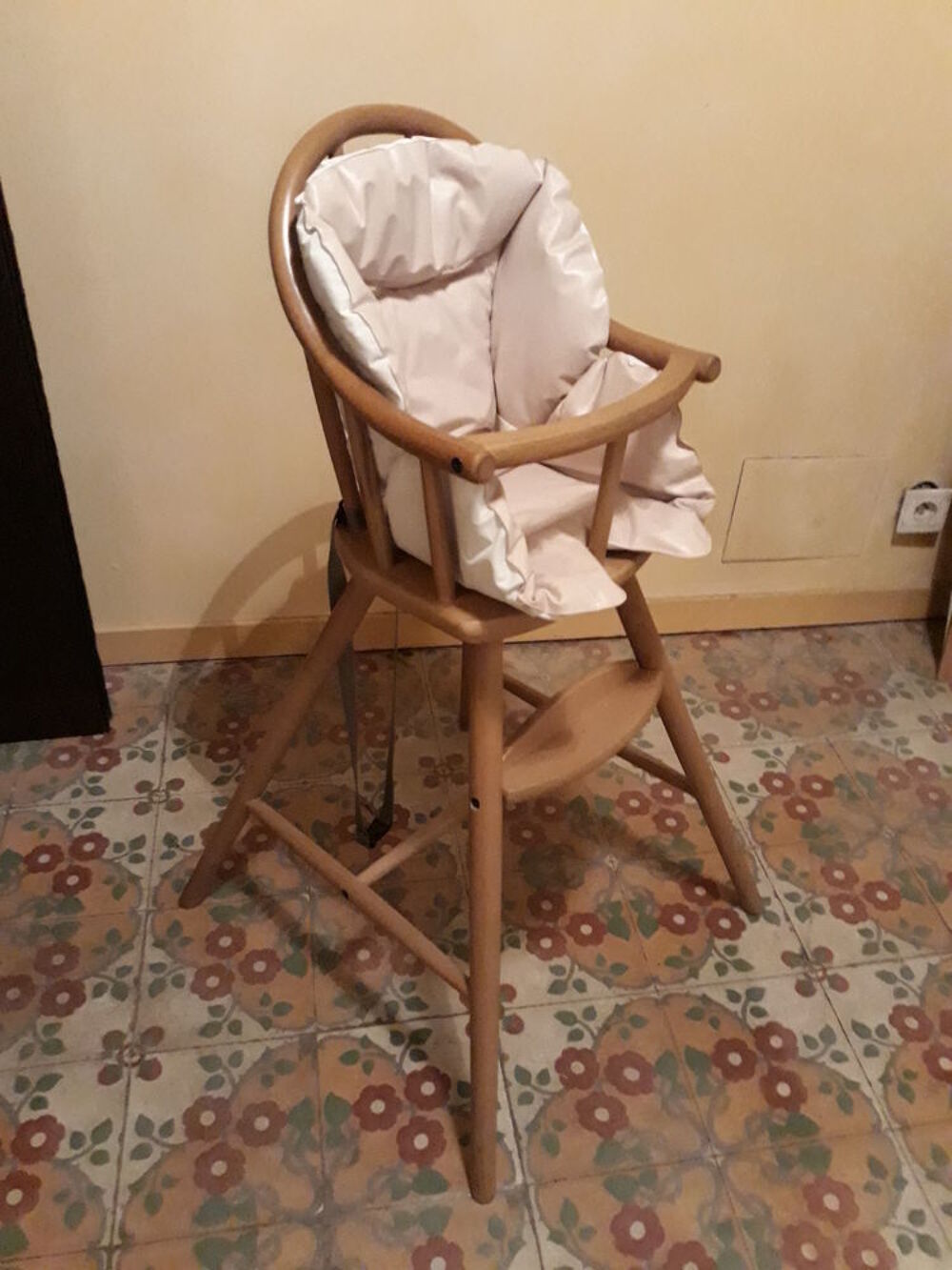 chaise b&eacute;b&eacute; Mobilier enfants