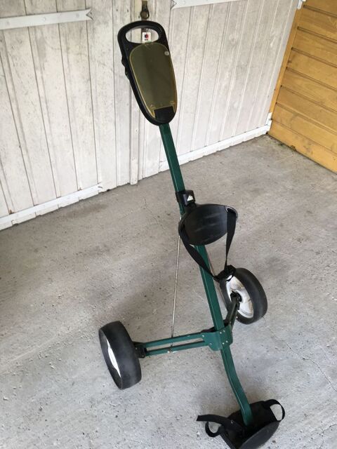 Chariot de golf manuel aluminium
25 Castres-Gironde (33)