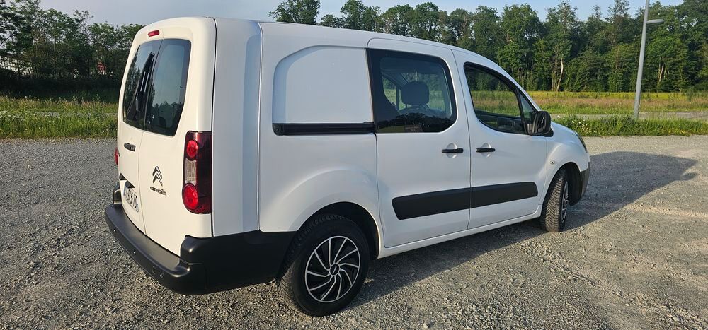 Berlingo BERLINGO CAB APPROFONDIE 21 L2 HDi 90 CONFORT 2013 occasion 90170 Anjoutey