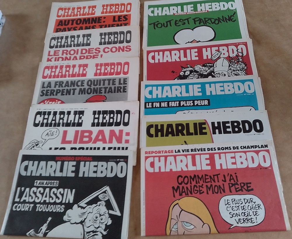 CHARLIE HEBDO, LOT de 10 n&deg; PARFAIT ETAT, ID&Eacute;E CADEAU 