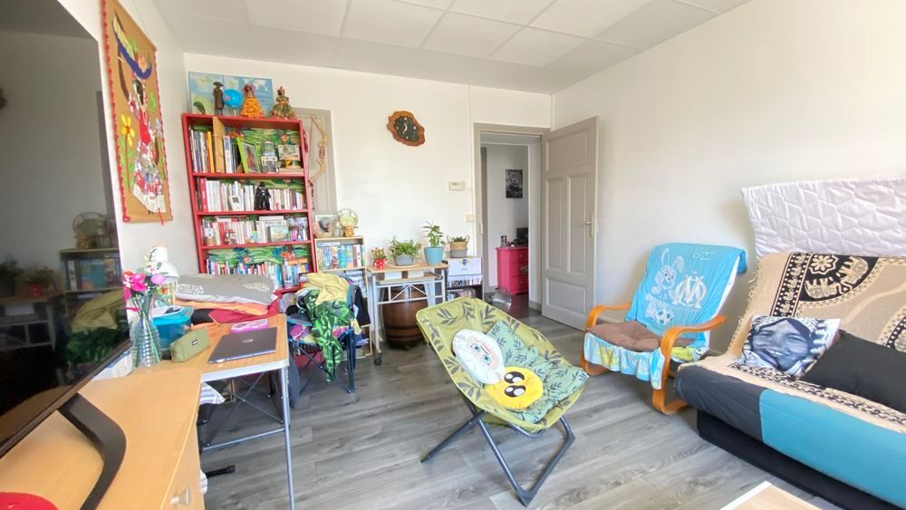 Vente Appartement APPARTEMENT T3 avec cave et grenier proche du centre. Cognin