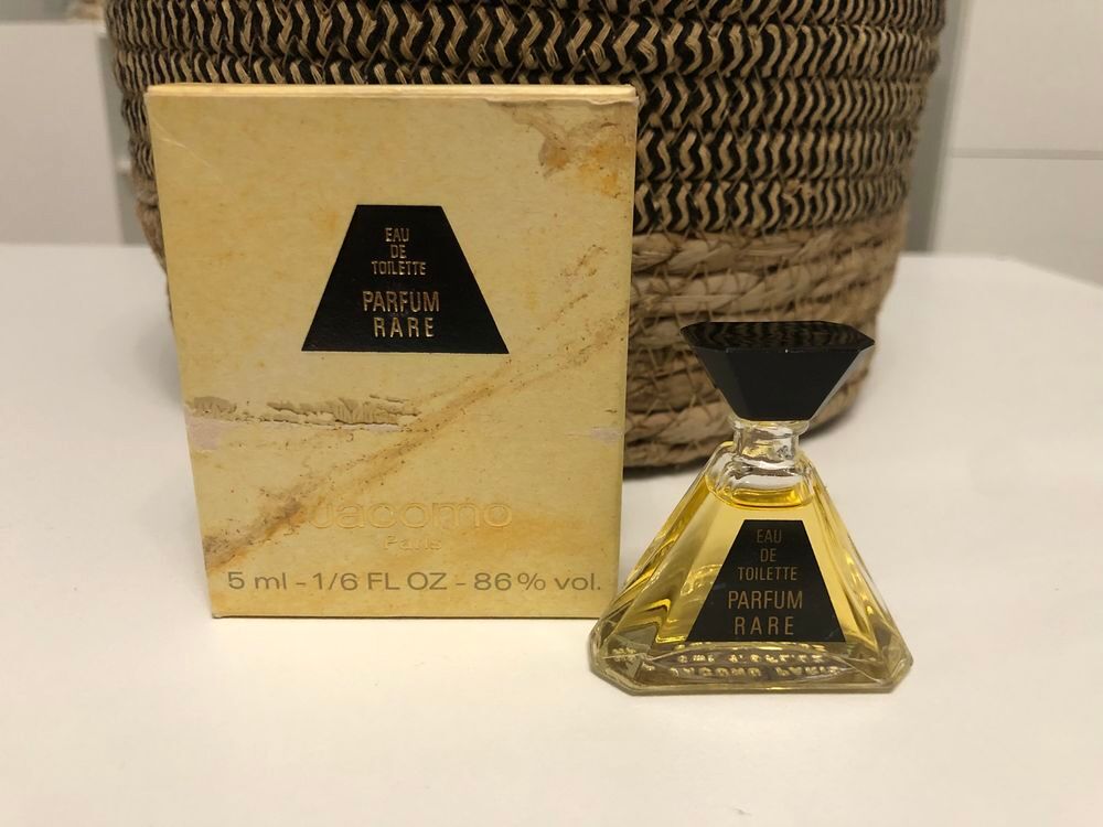 Miniature de parfum Jacomo parfum Rare 