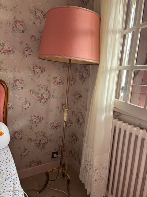 Lampe sur pied vintage avec détails en marbre et abat-jour 30 Troyes (10)