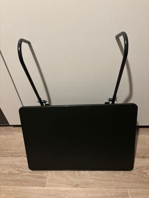 Table de balcon noire Cambrai (59)