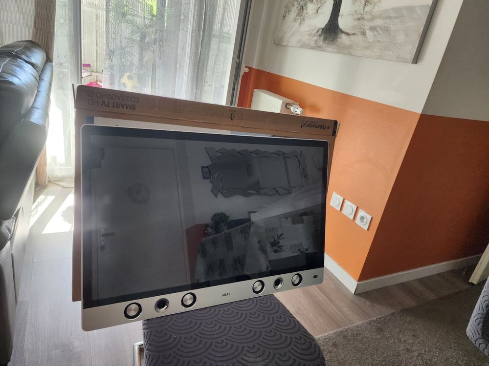 TV Haier et TV AKAI 32" Photos/Video/TV