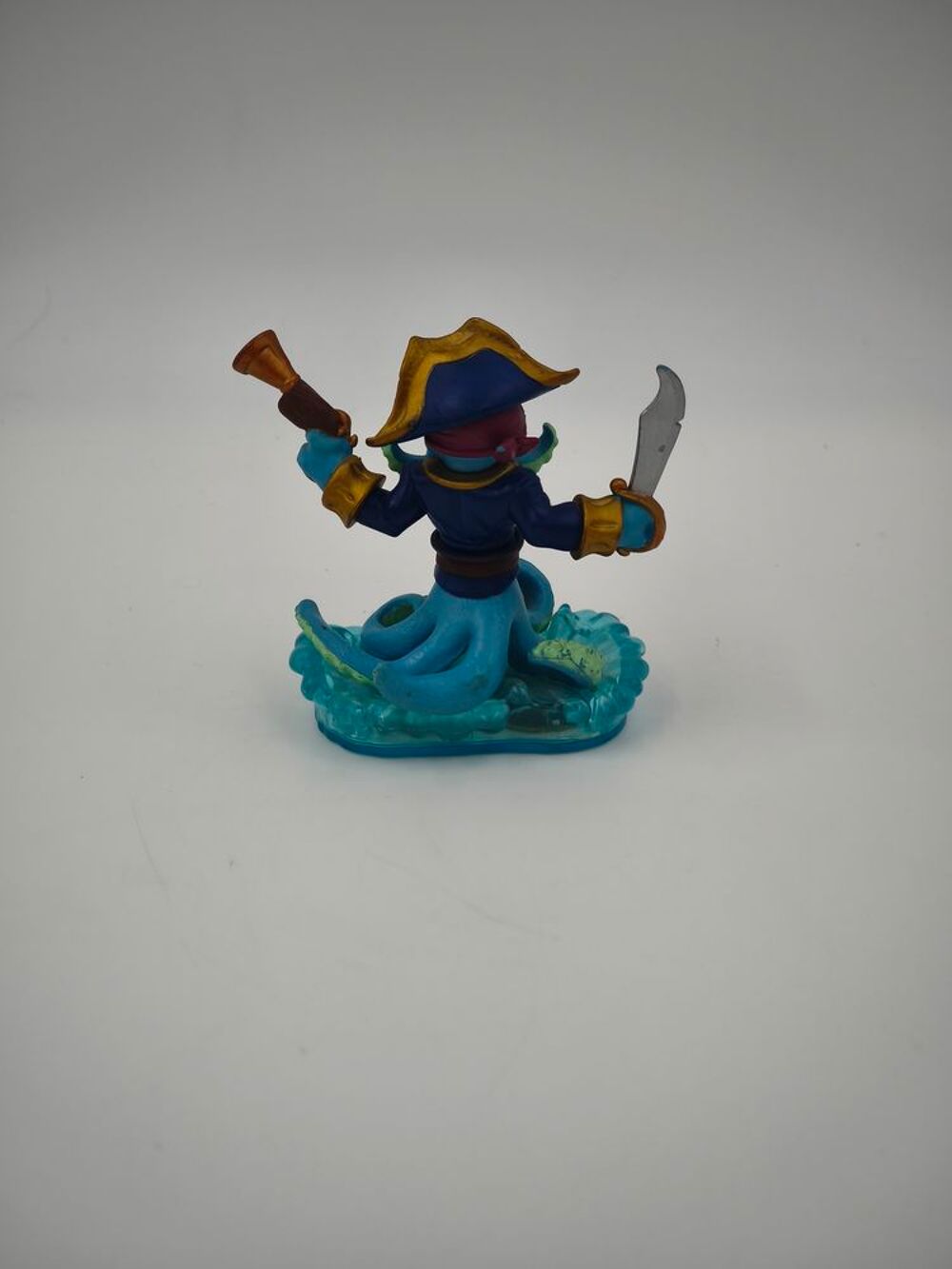 Figurine Skylanders Swap Force Wash Buckler (Model 84746888) Consoles et jeux vidéos