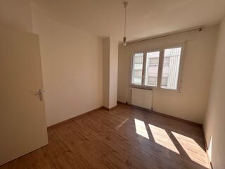  Appartement à louer 3 pièces 52 m²