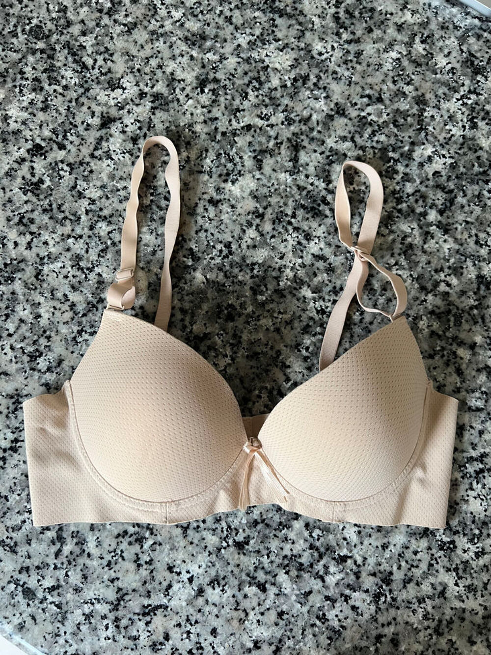 Soutien-Gorge Beige Taille 90B ? Neuf ? Haute Qualit&eacute; Vêtements