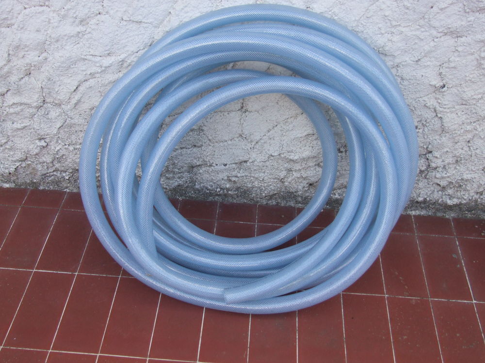 Pompe de forage 4" - c&acirc;ble 15m 1/2CV Pmax 4.7b Jardin