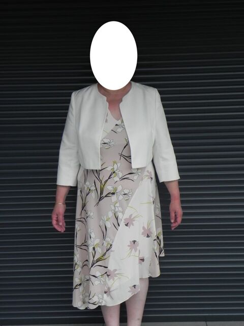 VESTE DE C�R�MONIE TYPE BOL�RO 45 Aix-les-Bains (73)