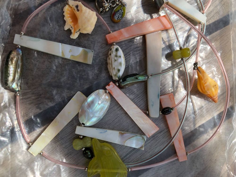 LOT DE BIJOUX COQUILLAGE MARQUE &quot;NATURE&quot; Bijoux et montres