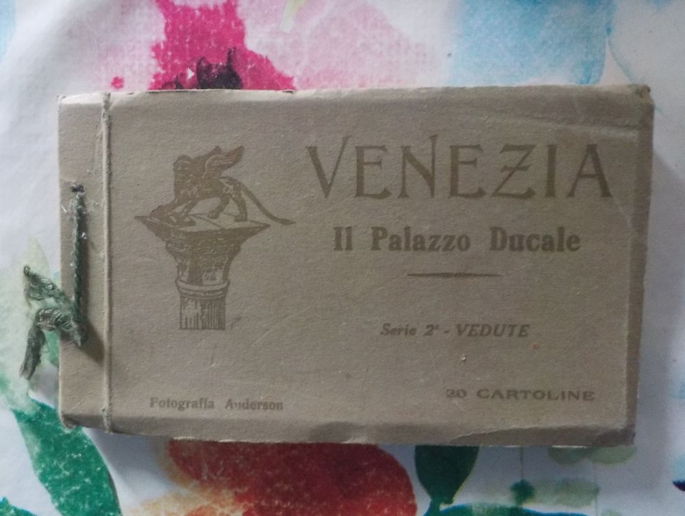 VENEZIA Il Palazzo Ducale 20 cartes postales dans un carnet 