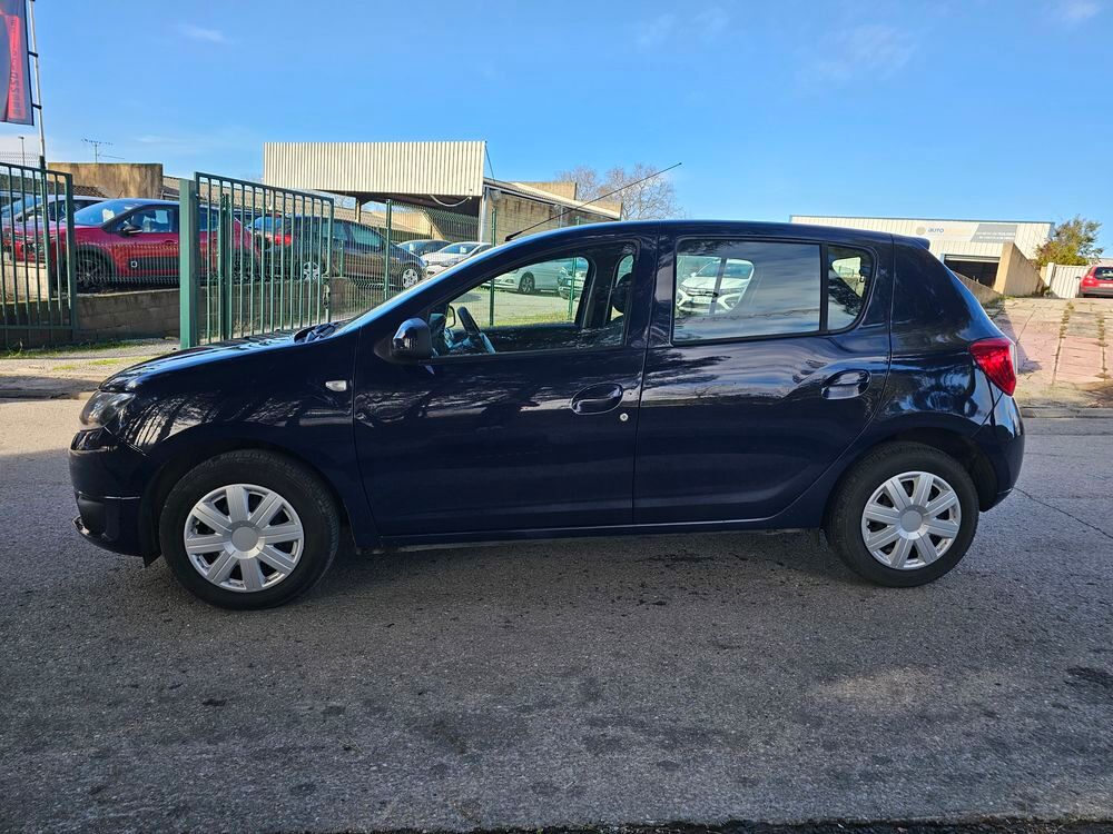 Sandero 1.5 dCi 75 E6 Laur&eacute;ate 2016 occasion 34690 Fabr&egrave;gues