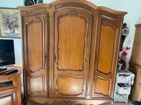 : Armoire de style en merisier ? Fabrication artisa 0 Tousson (77)