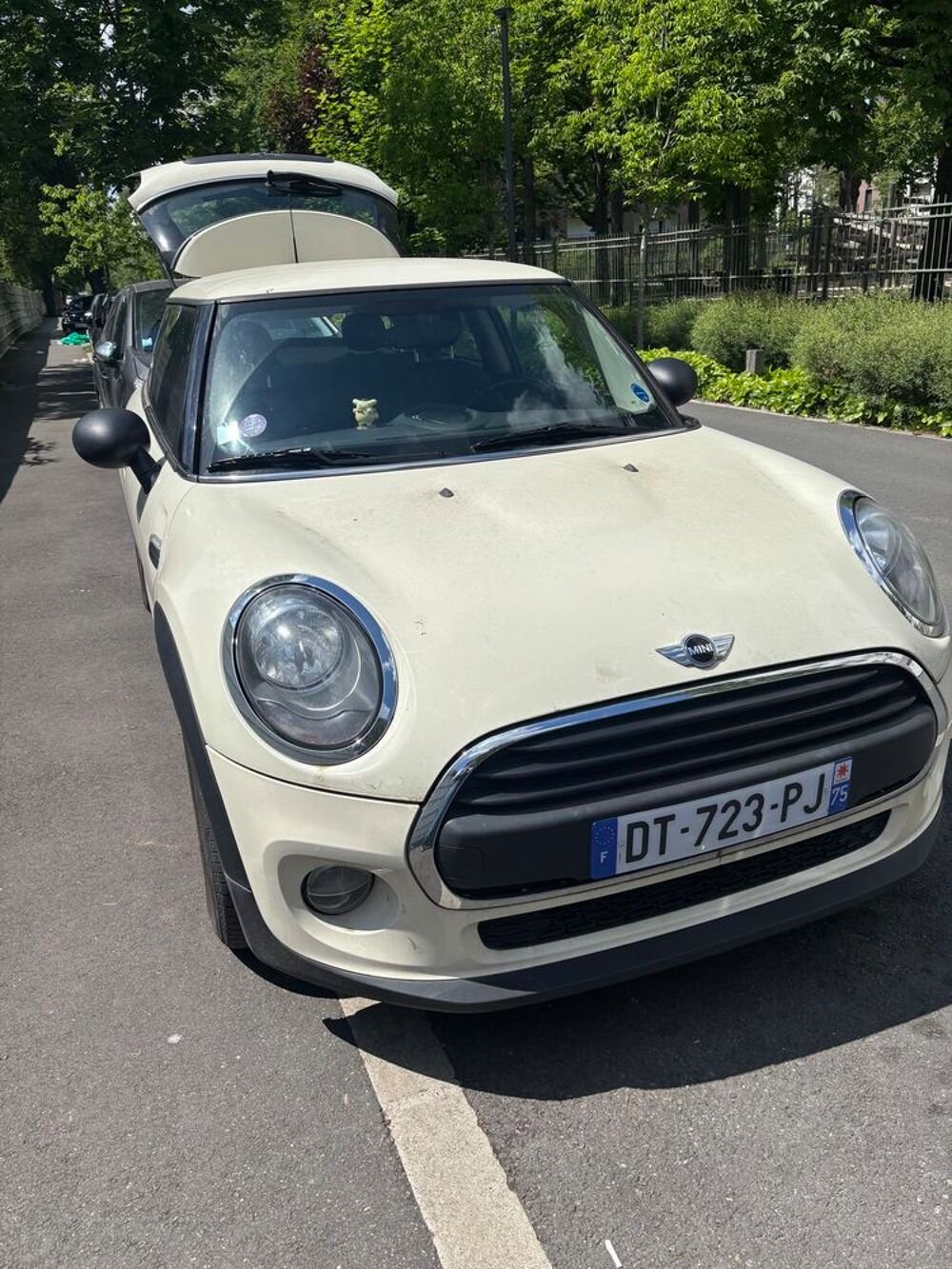 One Hatch 3 Portes 102 ch Finition Chili 2015 occasion 93330 Neuilly-sur-Marne