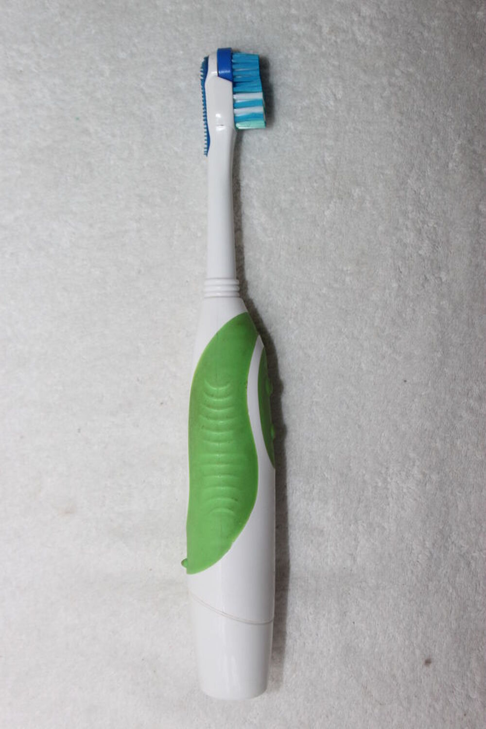 Brosse &agrave; dents &eacute;lectrique Electroménager