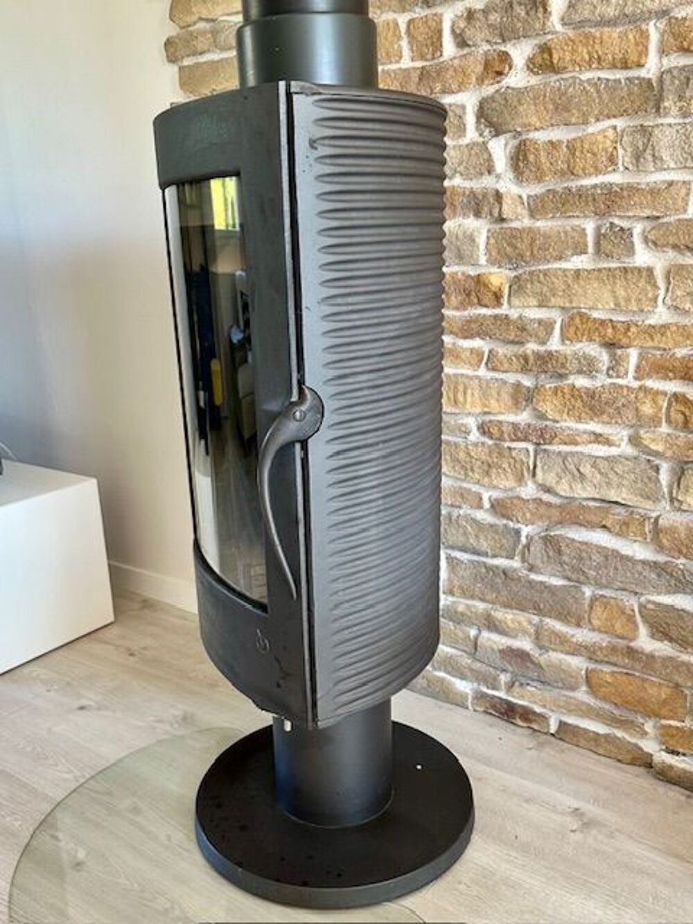 Po&ecirc;le &agrave; bois moderne 12 kW + accessoires stockage du bois Bricolage