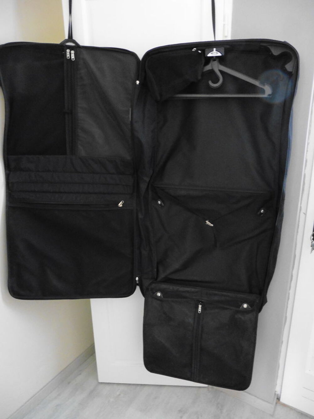 Valise penderie Samsonite Meubles
