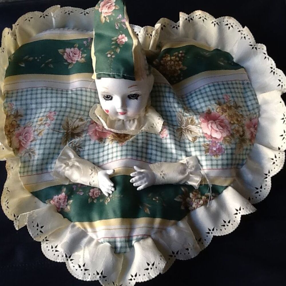 COUSSIN "PIERROT" en forme de coeur Décoration