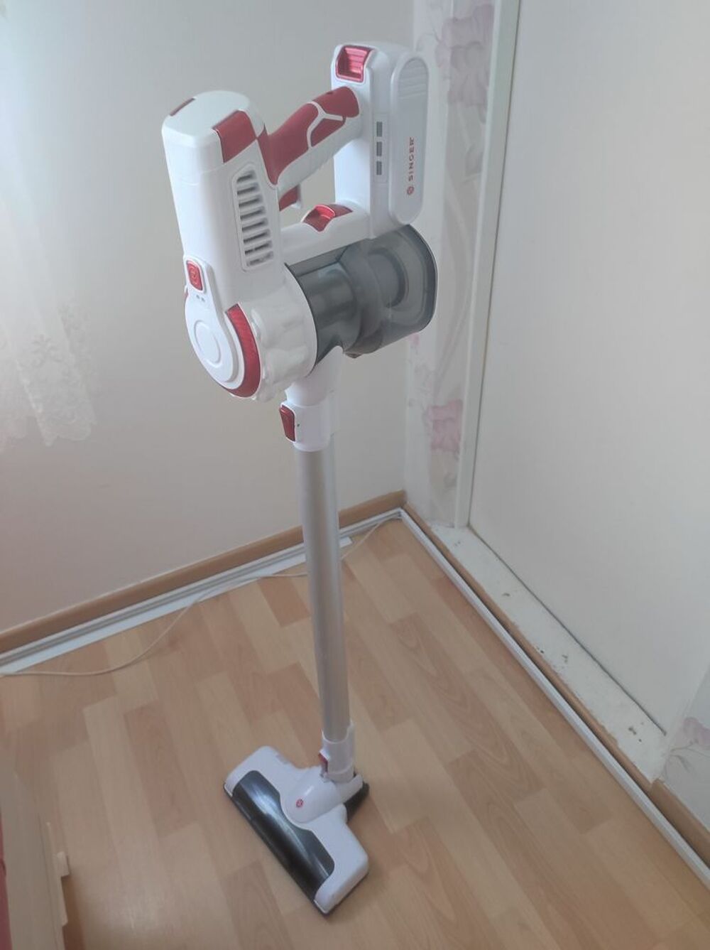 Aspirateur balai singer Electroménager