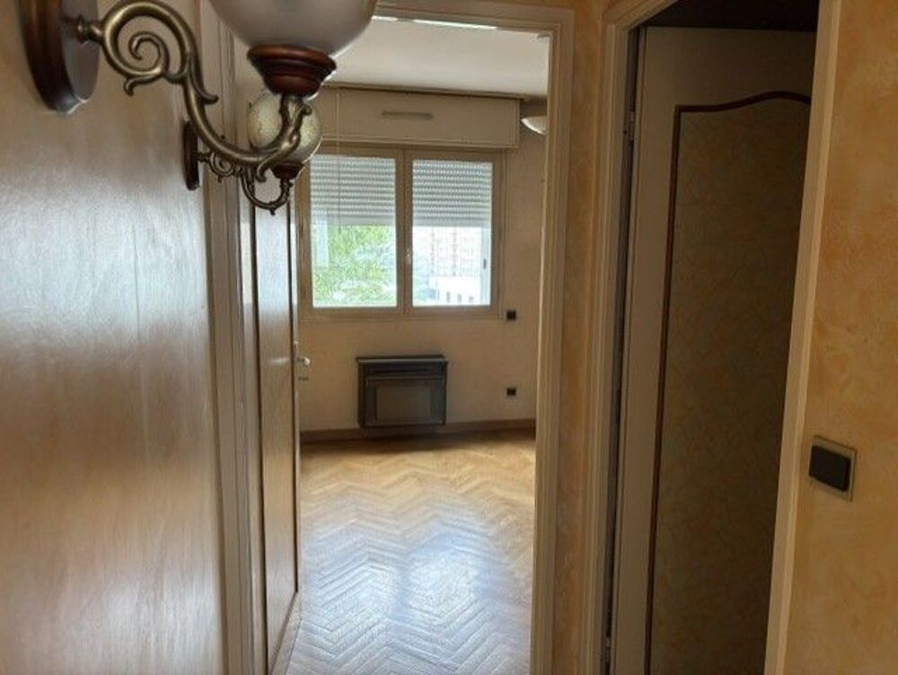 Vente Appartement appartement  T3 Villeurbanne 69100  quartier gratte de ciel Villeurbanne