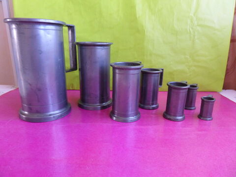 lot d anciennes mesures en �tain 27 Nogent-sur-Oise (60)