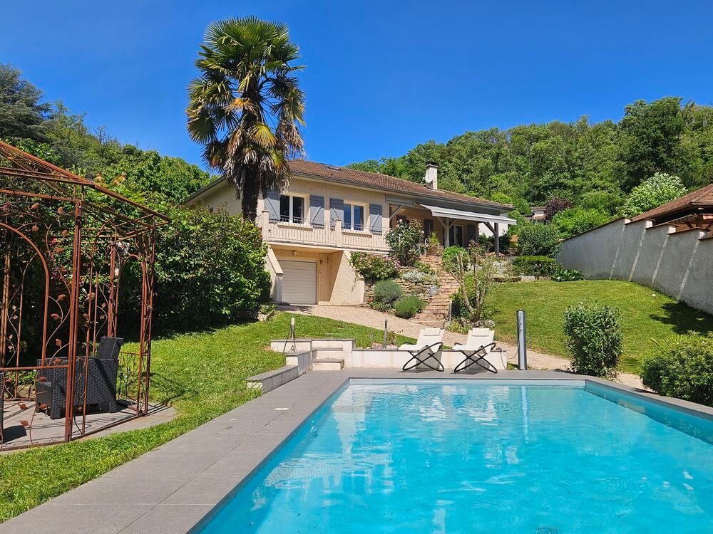 Vente Maison Villa de 3 à 6 chambres - 5 pièces - 140 m²hab - Miribel