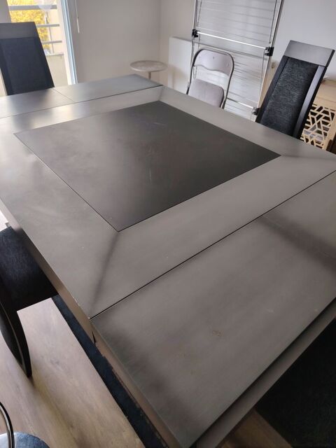 Ensemble Table + Chaises 1740 Neuilly-sur-Marne (93)