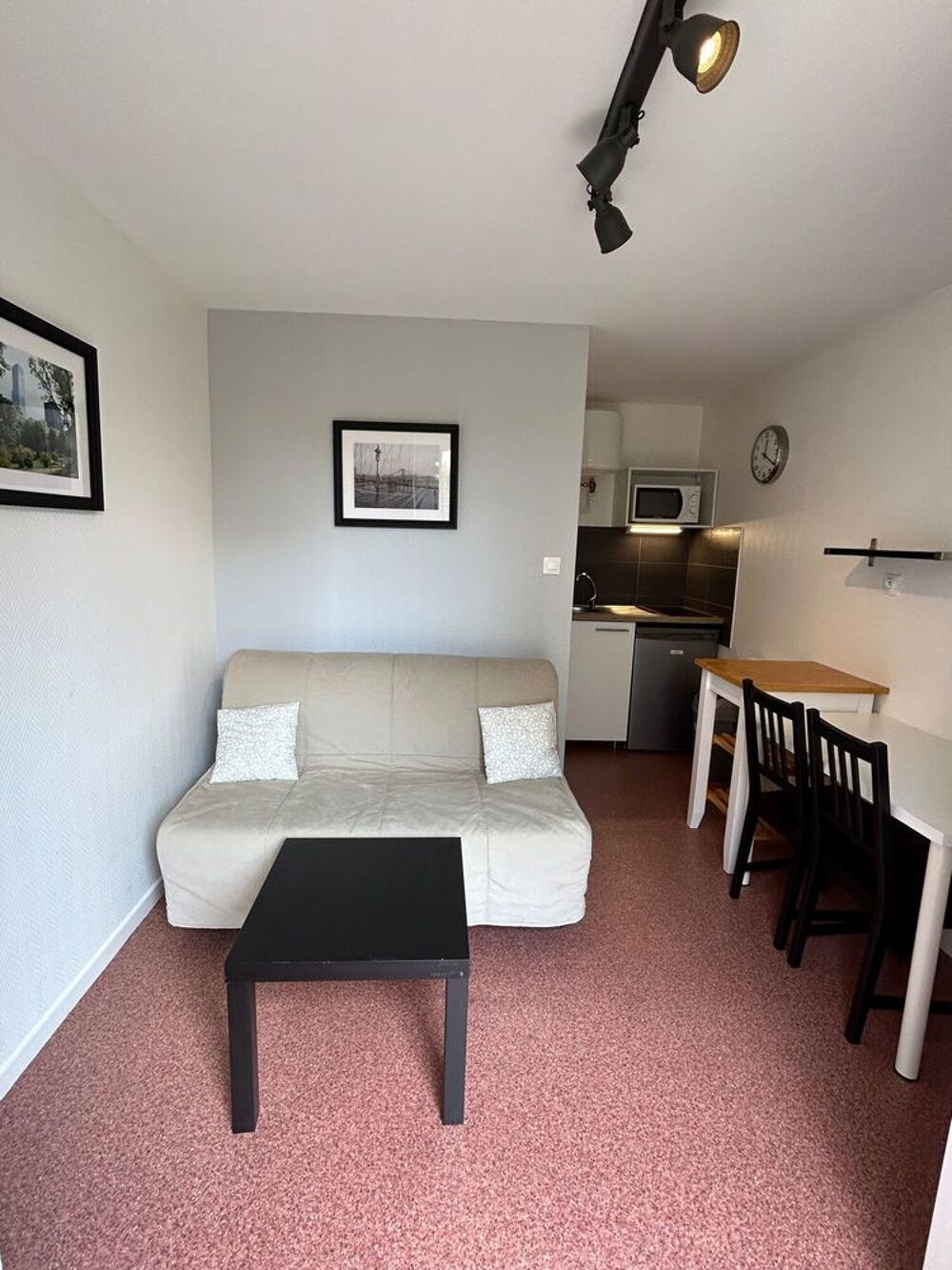 Location Appartement Studio-équipé:  Prix Tout Compris (EDF, Eau, Chauffage, Inte Poitiers