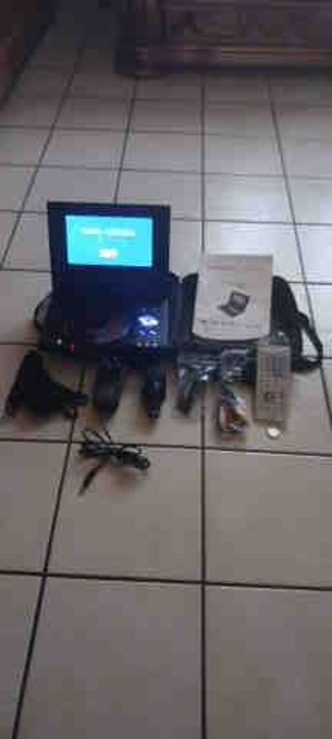 TRANS - CONTINENTS LECTEUR DVD PORTABLE TR708 DX. 40 Fr�vent (62)