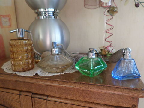 Lot anciens vaporisateurs 
40 Nogent-sur-Oise (60)