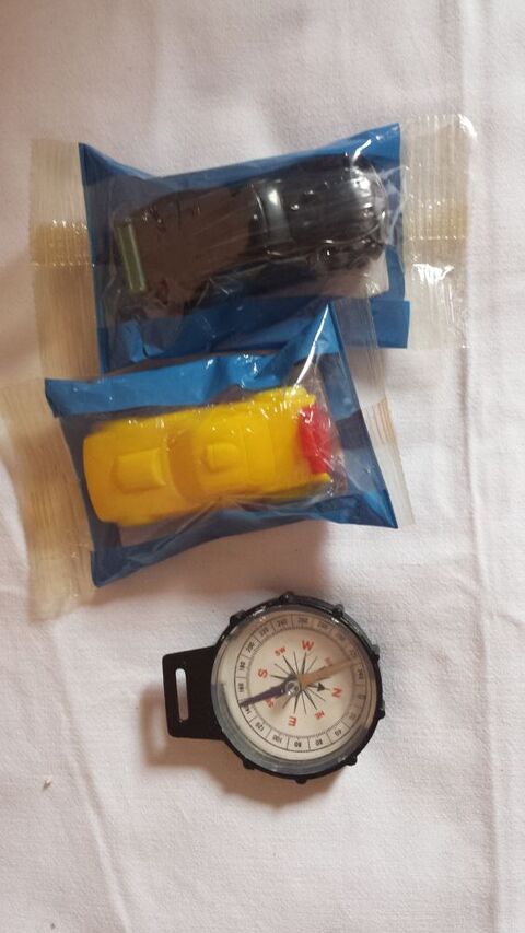 petites voitures neuves et boussole 0 M�rignies (59)