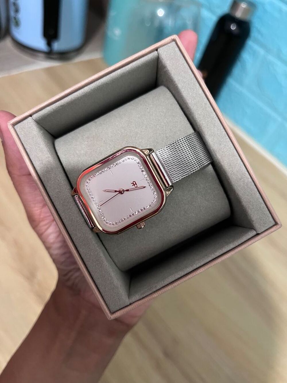 Montre neuf marque parfois Bijoux et montres