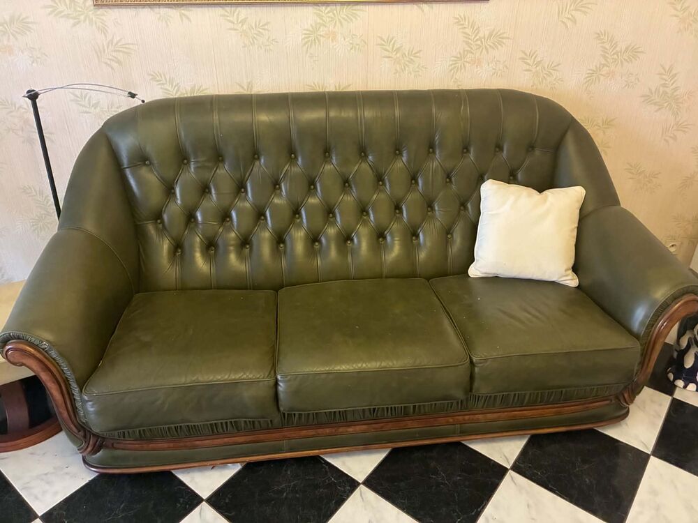 CANAPE EN CUIR Meubles