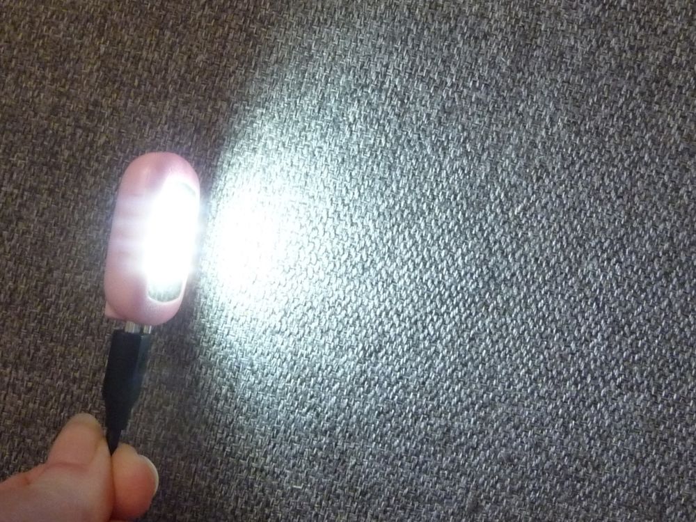 Flash Rechargeable Rose &agrave; 16 LED R&eacute;glables pour T&eacute;l&eacute;phone Téléphones et tablettes