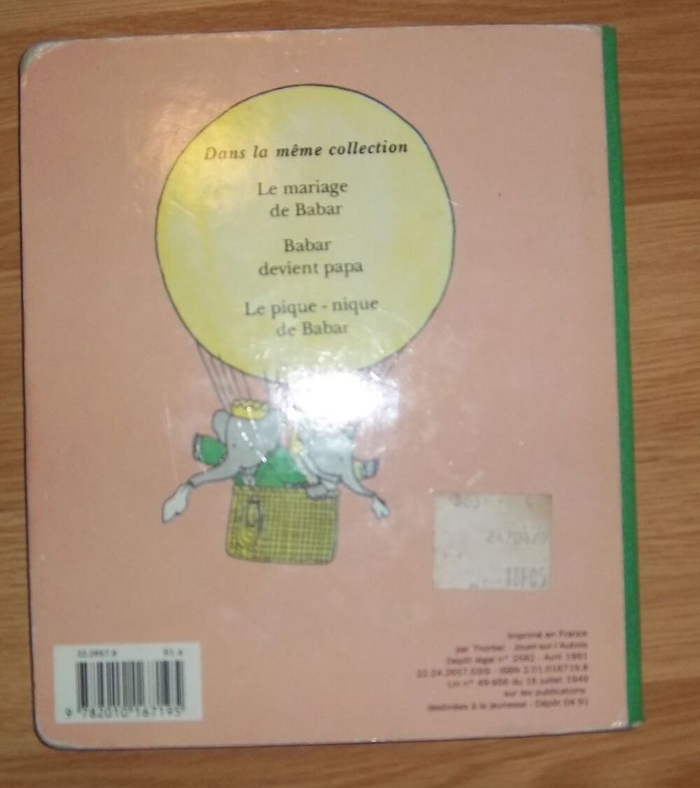 Babar devient papa Hachette Livres et BD