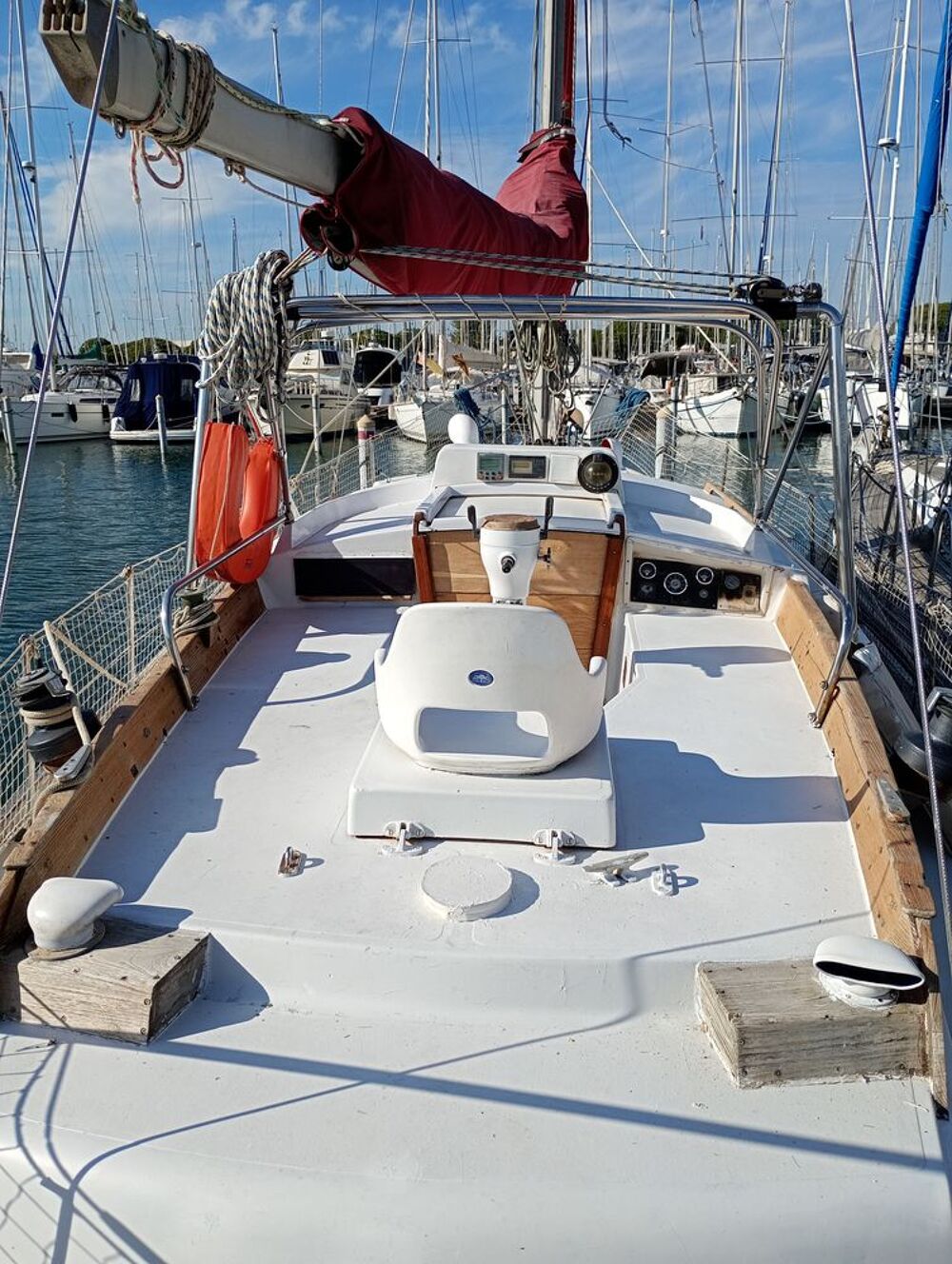 Monocoque 1975 occasion 30240 Port Camargue