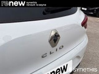 Clio V Clio TCe 100 GPL Evolution 2023 occasion 83500 La Seyne-sur-Mer