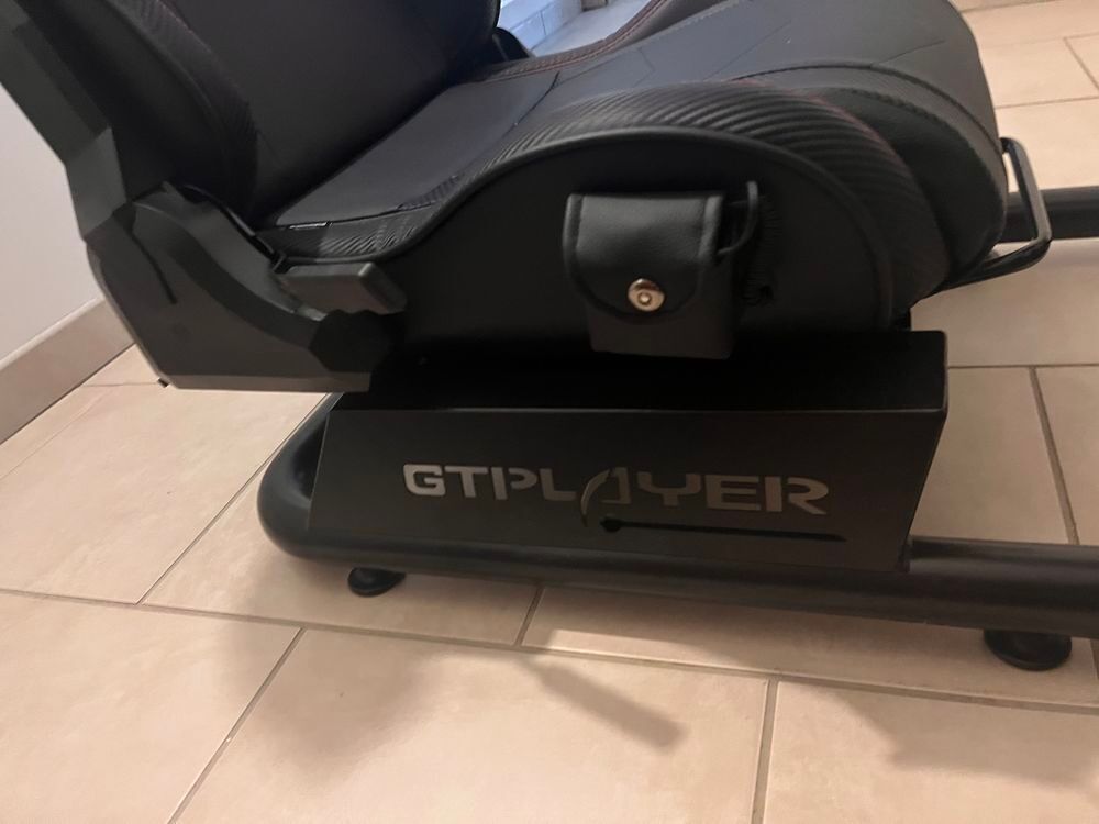 Simulateur Simracing complet, ch&agrave;&cent;ssis GTPlayer, Volant Trustmaster F1 Add-on, P&eacute;dalier Thrusmaster T-LCM Load-Cell et base Trustmaster T300 Servo Base Consoles et jeux vidéos