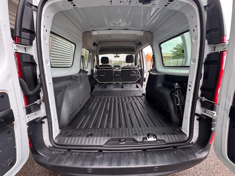Kangoo Express KANGOO MAXI 1.5 DCI 90ch CABINE APPROFONDIE 2013 occasion 84290 Sainte-C&eacute;cile-les-Vignes