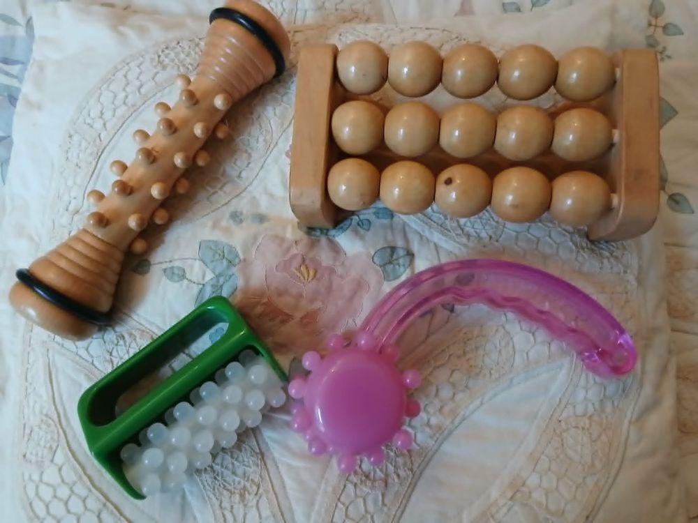  Lot de quatre appareils massage pour tout le corps N&deg;1433 Sports