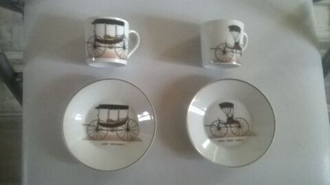 2 Tasses + soucoupes en Porcelaine de Paris 
Dessin de V�lo 4 Talange (57)