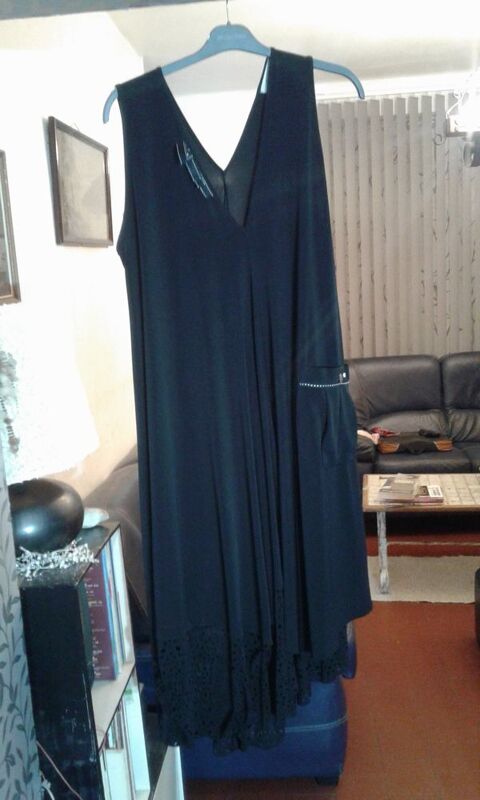 Robe chic 15 Givenchy-en-Gohelle (62)