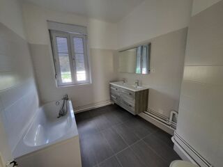  Appartement � louer 5 pi�ces 109 m�